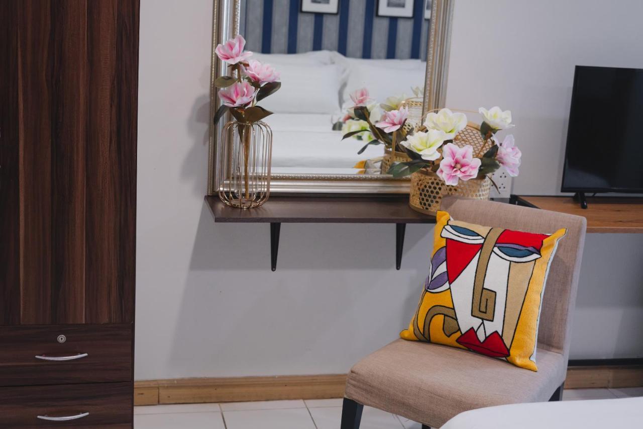 Platinum Villa Банкок Екстериор снимка